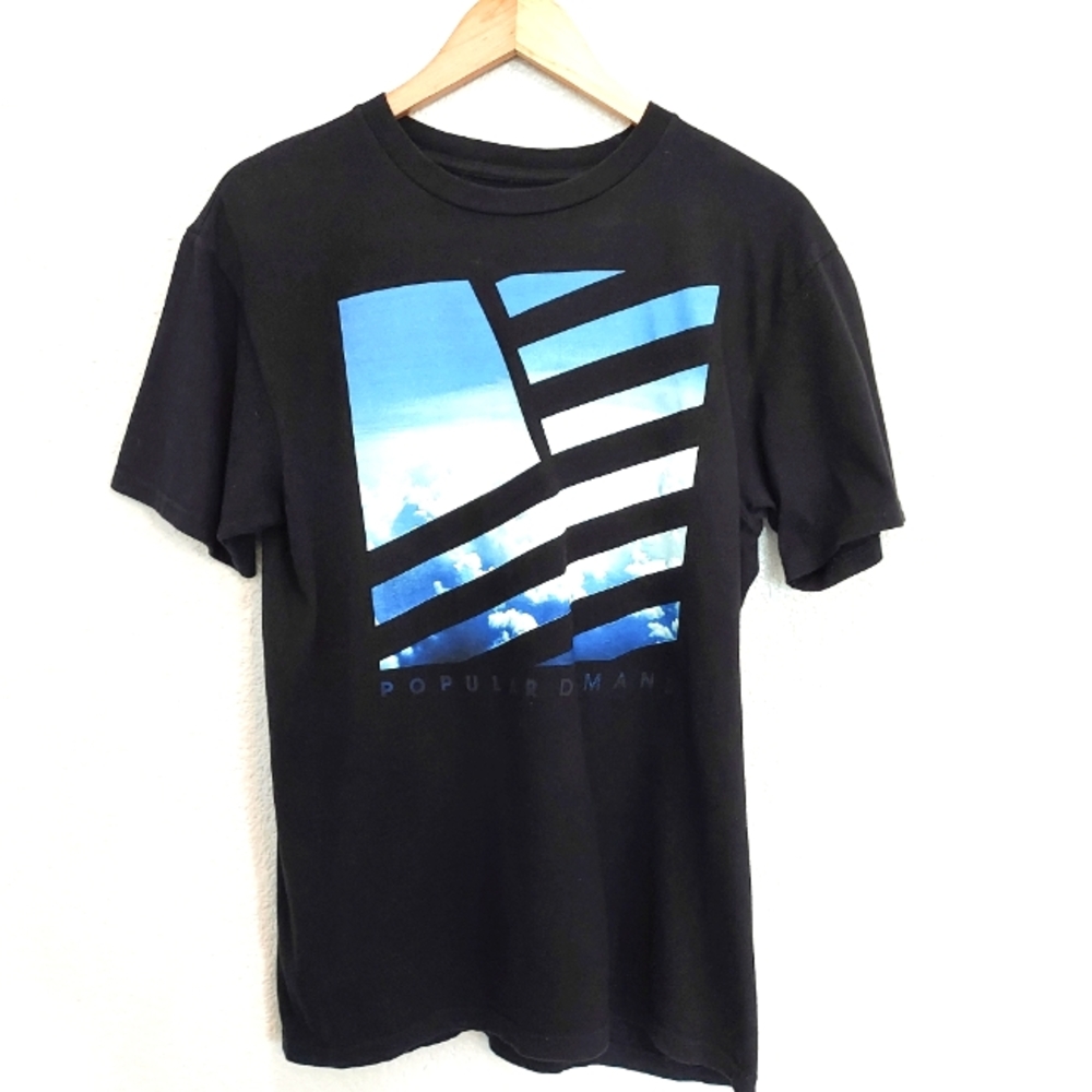 🔴3/$20 Popular Demand Black w/Blue Clouds Print T-Shirt Size Medium